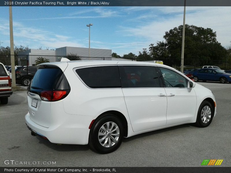 Bright White / Black/Alloy 2018 Chrysler Pacifica Touring Plus