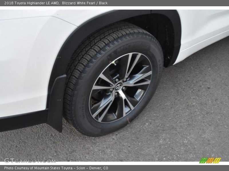 Blizzard White Pearl / Black 2018 Toyota Highlander LE AWD