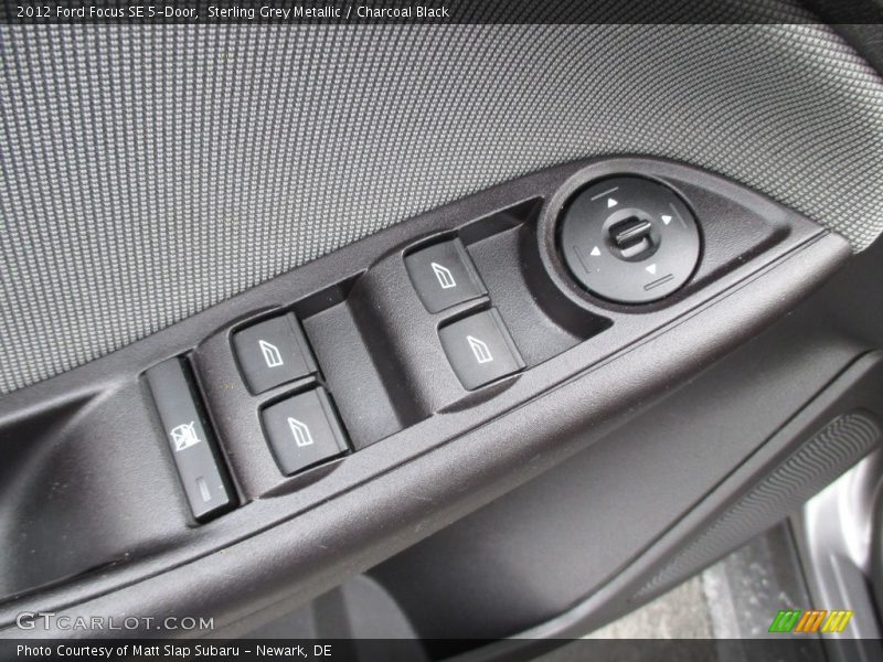 Sterling Grey Metallic / Charcoal Black 2012 Ford Focus SE 5-Door