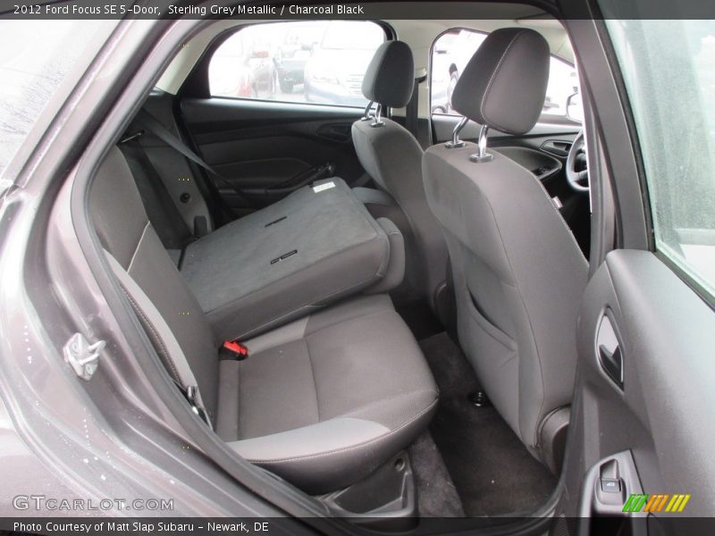 Sterling Grey Metallic / Charcoal Black 2012 Ford Focus SE 5-Door