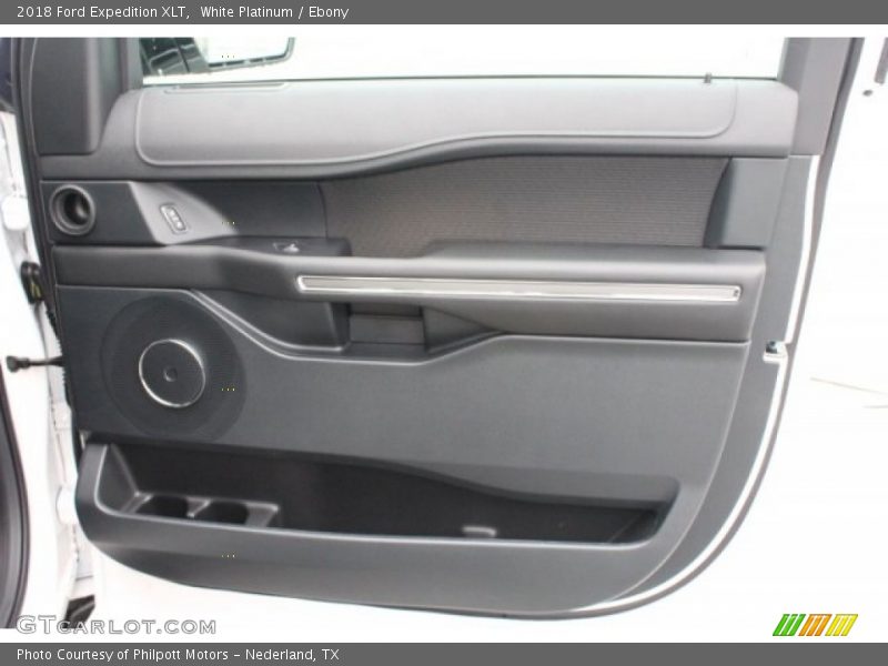 White Platinum / Ebony 2018 Ford Expedition XLT