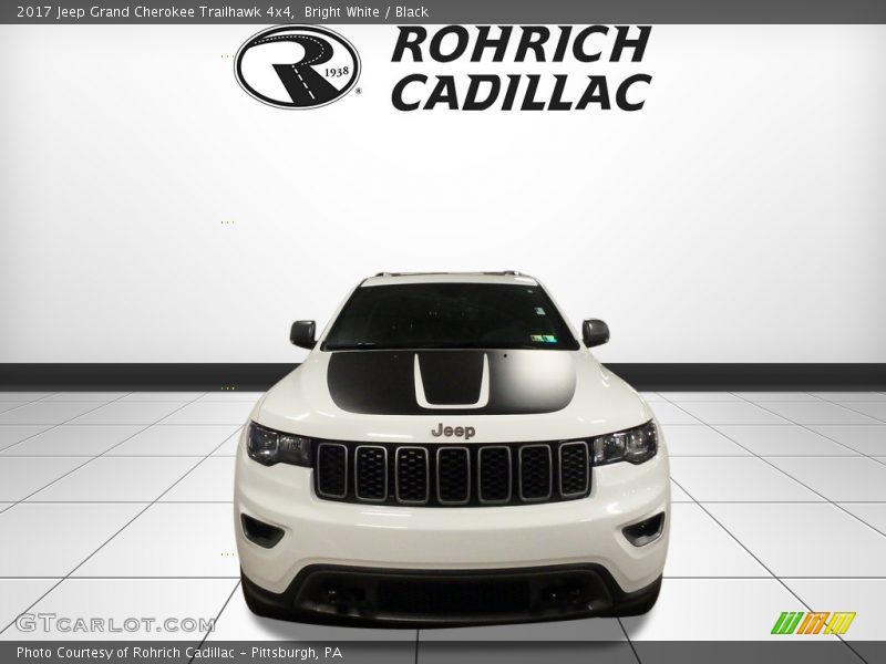 Bright White / Black 2017 Jeep Grand Cherokee Trailhawk 4x4