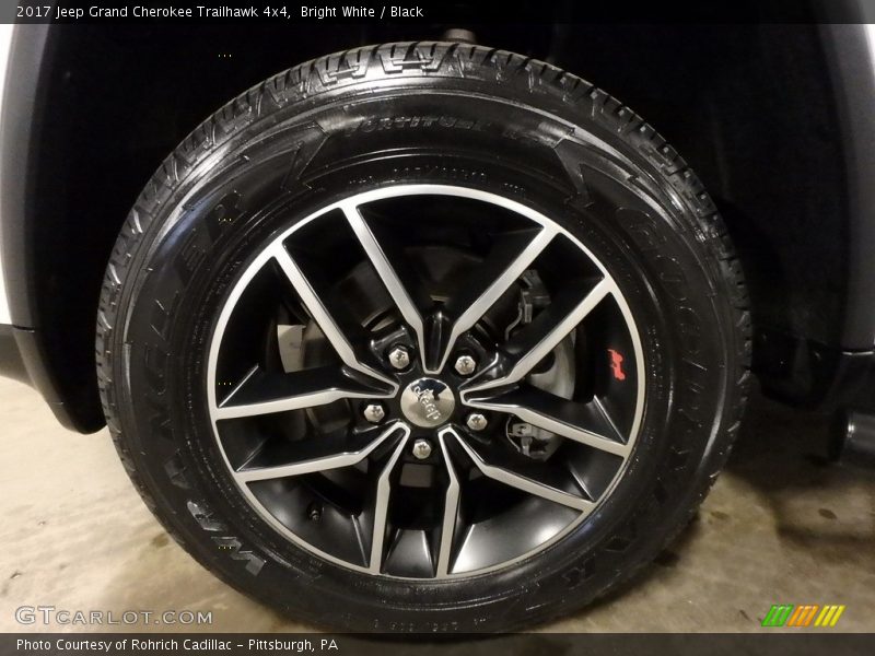 Bright White / Black 2017 Jeep Grand Cherokee Trailhawk 4x4