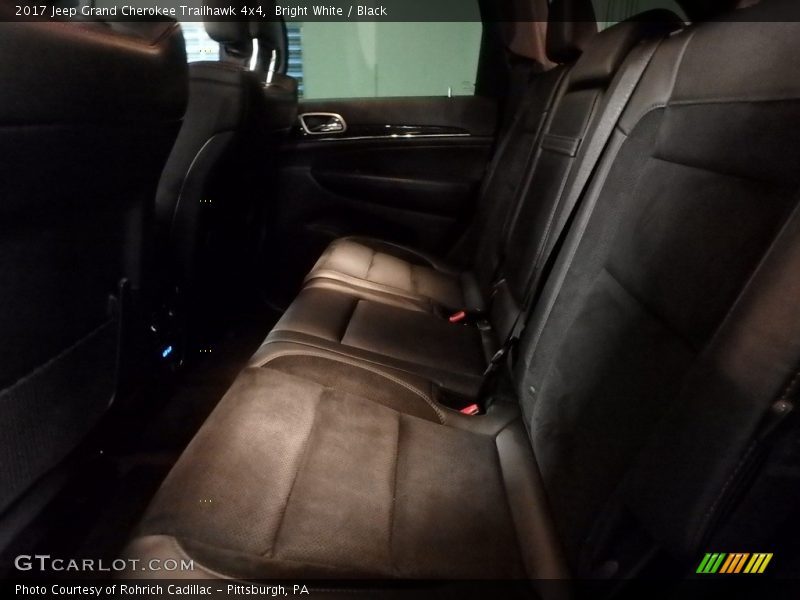 Bright White / Black 2017 Jeep Grand Cherokee Trailhawk 4x4