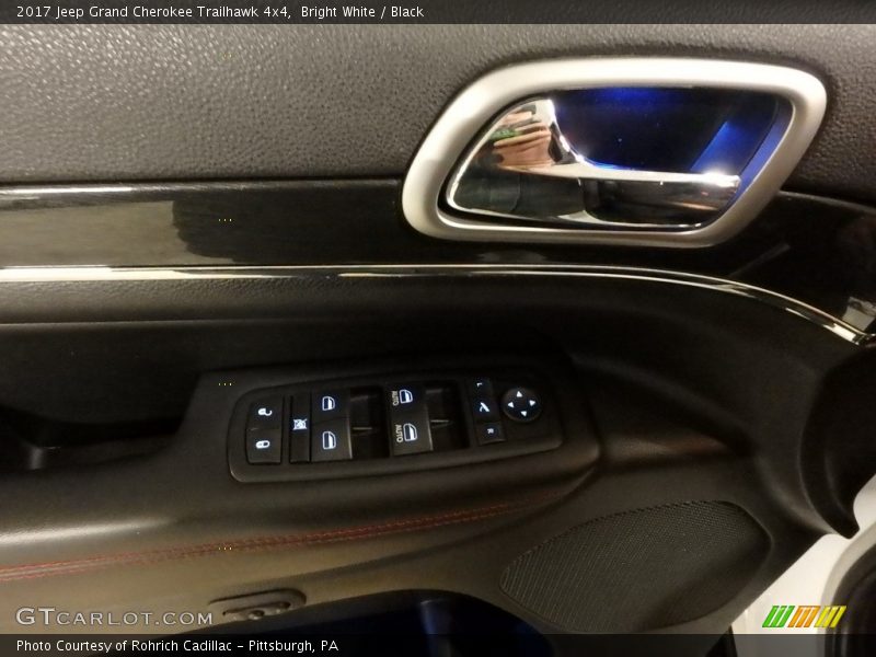 Bright White / Black 2017 Jeep Grand Cherokee Trailhawk 4x4