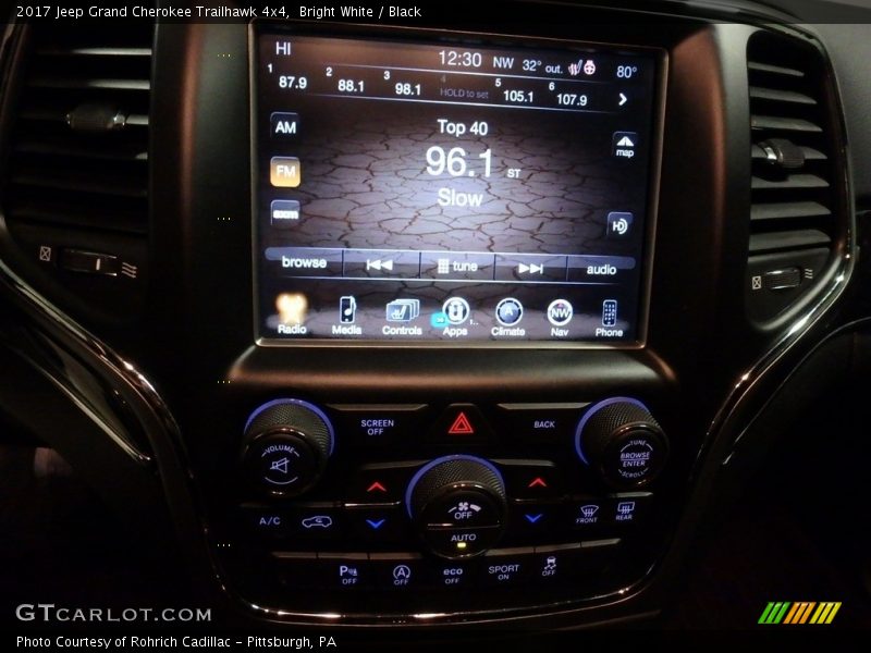 Bright White / Black 2017 Jeep Grand Cherokee Trailhawk 4x4