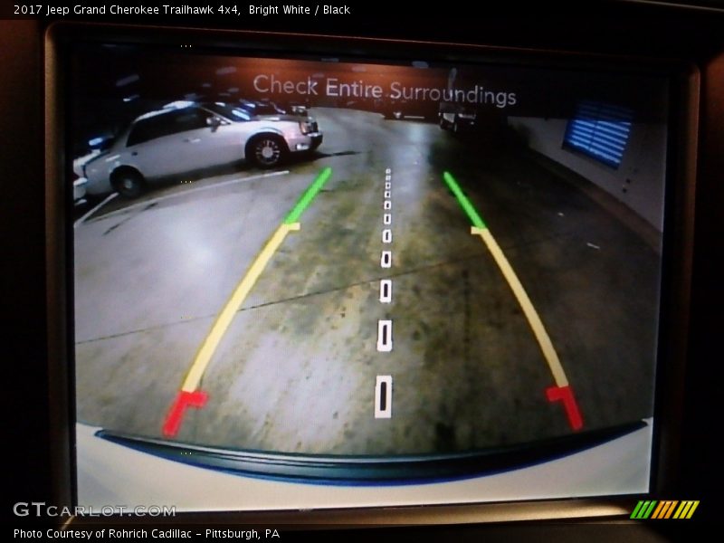 Bright White / Black 2017 Jeep Grand Cherokee Trailhawk 4x4