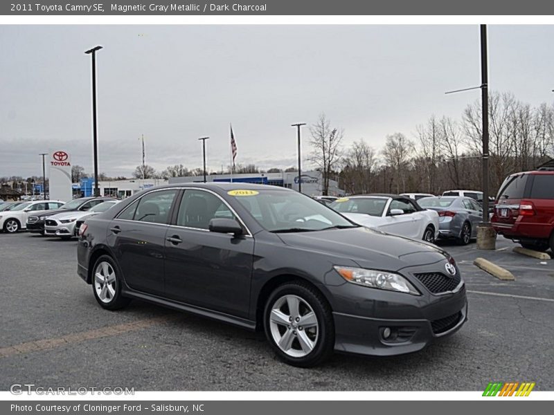 Magnetic Gray Metallic / Dark Charcoal 2011 Toyota Camry SE