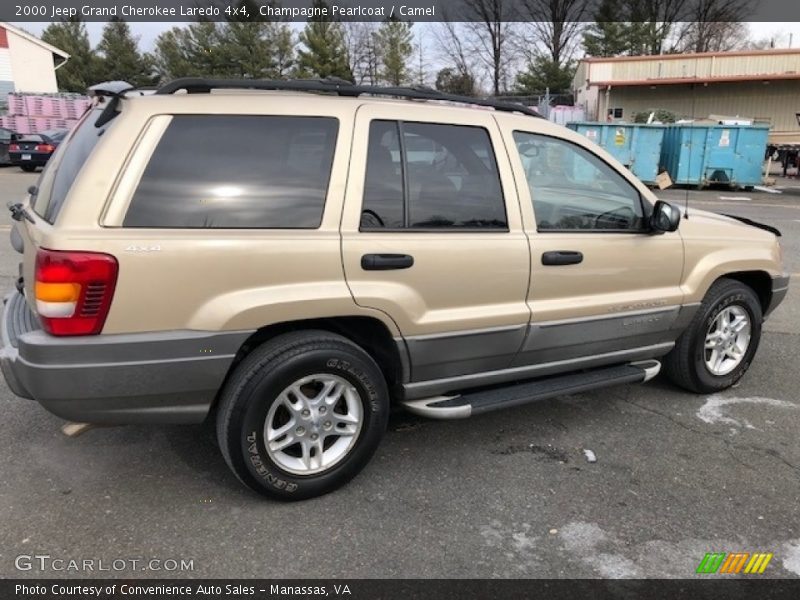 Champagne Pearlcoat / Camel 2000 Jeep Grand Cherokee Laredo 4x4