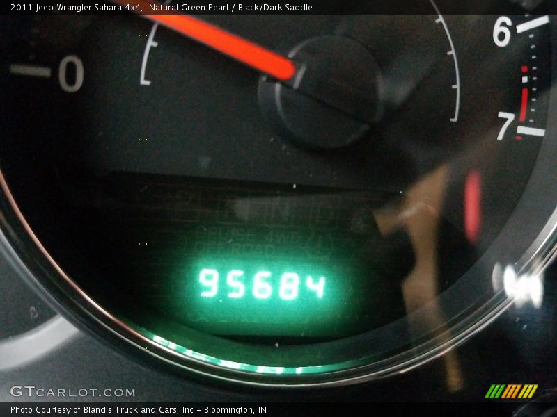 Natural Green Pearl / Black/Dark Saddle 2011 Jeep Wrangler Sahara 4x4