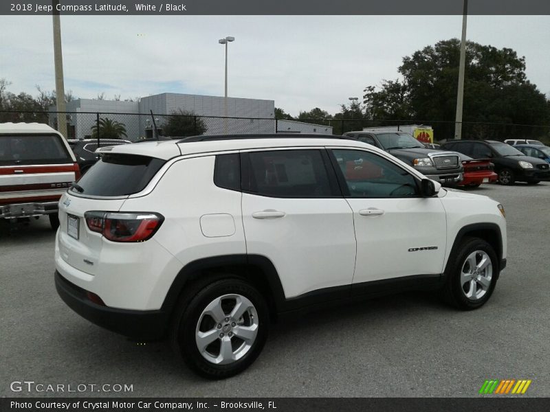 White / Black 2018 Jeep Compass Latitude