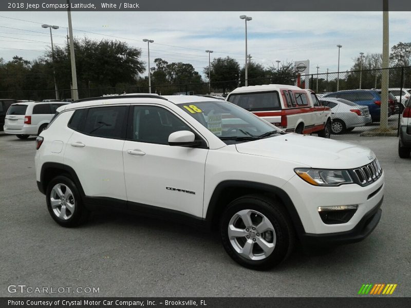 White / Black 2018 Jeep Compass Latitude