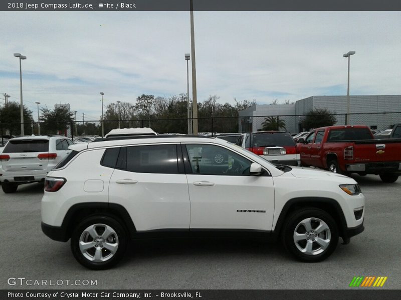 White / Black 2018 Jeep Compass Latitude