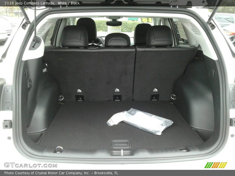 White / Black 2018 Jeep Compass Latitude