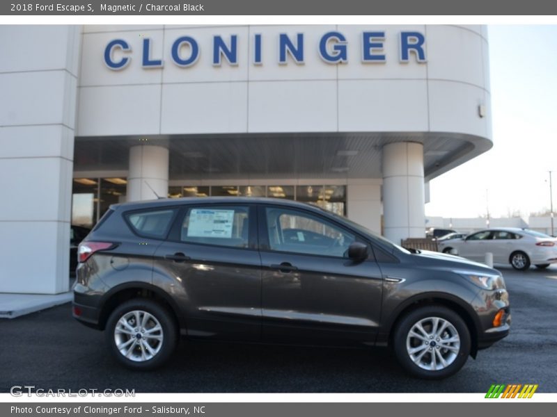 Magnetic / Charcoal Black 2018 Ford Escape S