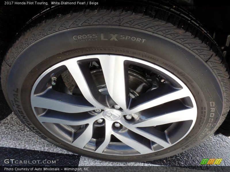 White Diamond Pearl / Beige 2017 Honda Pilot Touring