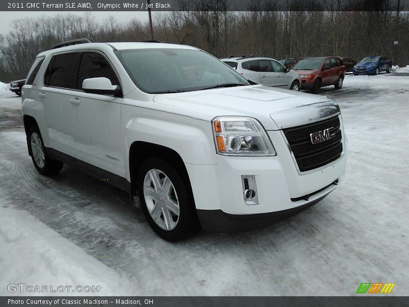 Olympic White / Jet Black 2011 GMC Terrain SLE AWD