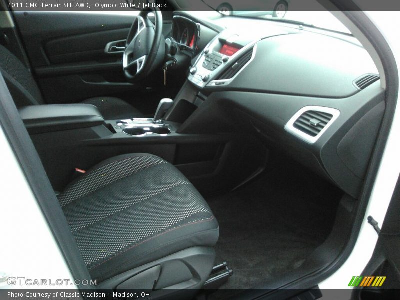 Olympic White / Jet Black 2011 GMC Terrain SLE AWD
