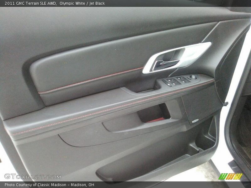 Olympic White / Jet Black 2011 GMC Terrain SLE AWD