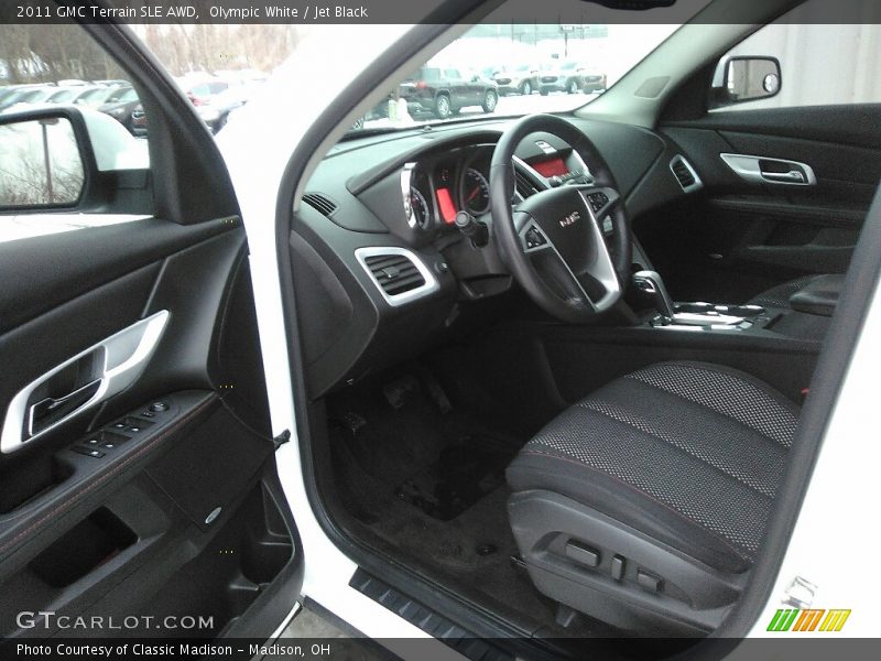 Olympic White / Jet Black 2011 GMC Terrain SLE AWD
