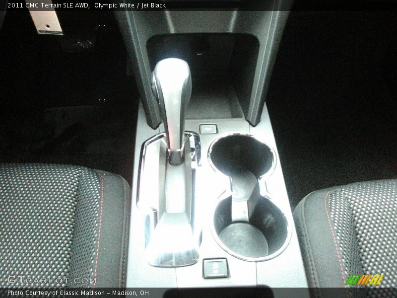 Olympic White / Jet Black 2011 GMC Terrain SLE AWD