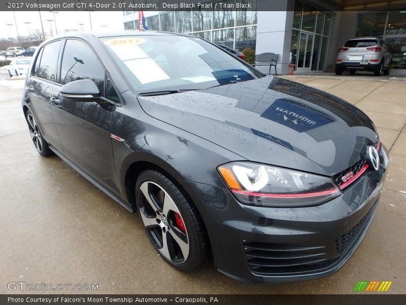 Deep Black Pearl / Titan Black 2017 Volkswagen Golf GTI 4-Door 2.0T Autobahn