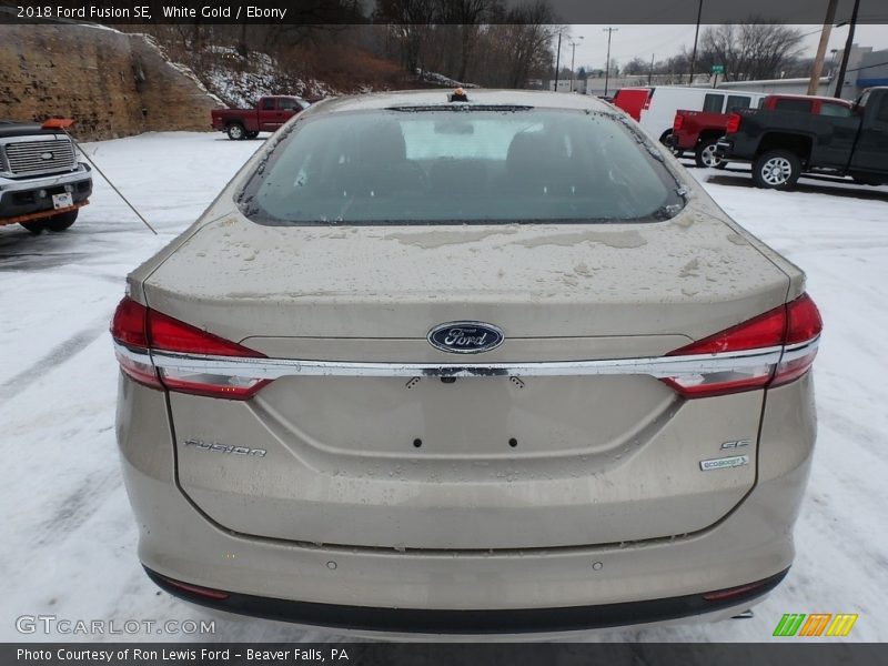 White Gold / Ebony 2018 Ford Fusion SE