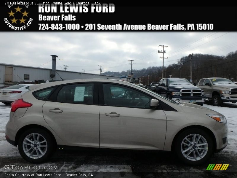 White Gold / Charcoal Black 2018 Ford Focus SE Hatch