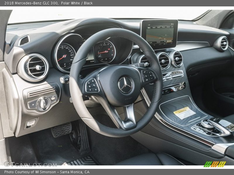 Polar White / Black 2018 Mercedes-Benz GLC 300