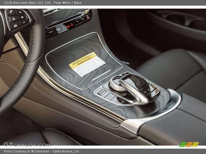 Polar White / Black 2018 Mercedes-Benz GLC 300