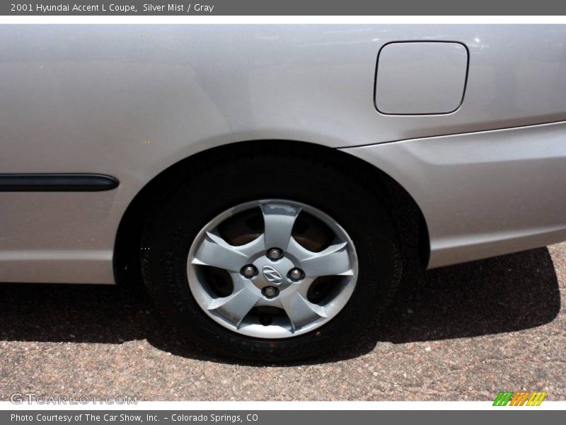 Silver Mist / Gray 2001 Hyundai Accent L Coupe