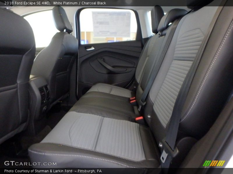 White Platinum / Charcoal Black 2018 Ford Escape SE 4WD
