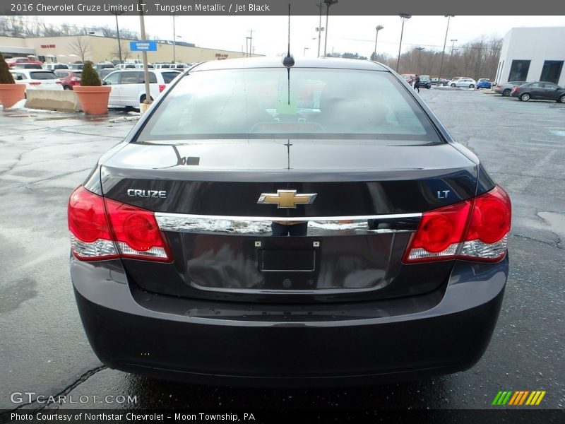 Tungsten Metallic / Jet Black 2016 Chevrolet Cruze Limited LT