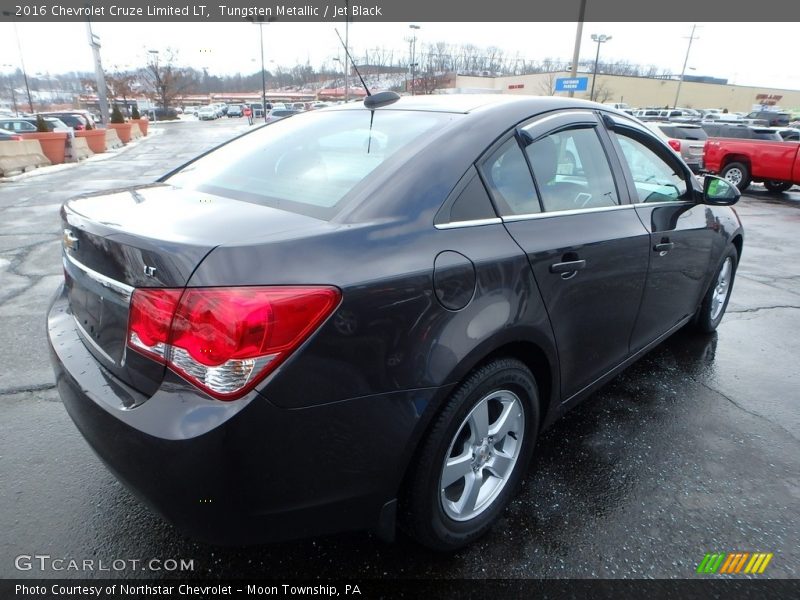 Tungsten Metallic / Jet Black 2016 Chevrolet Cruze Limited LT