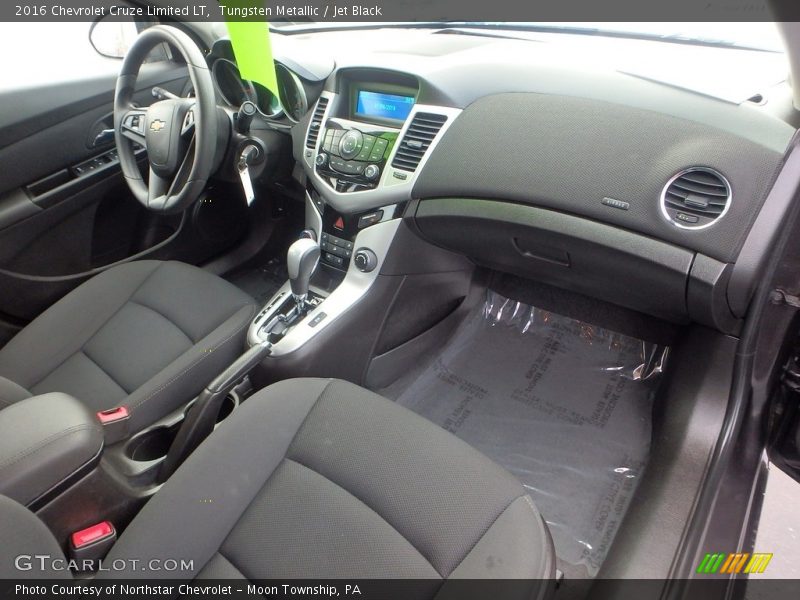 Tungsten Metallic / Jet Black 2016 Chevrolet Cruze Limited LT
