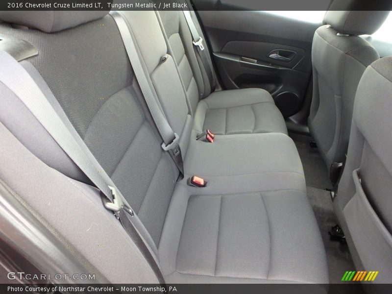 Tungsten Metallic / Jet Black 2016 Chevrolet Cruze Limited LT
