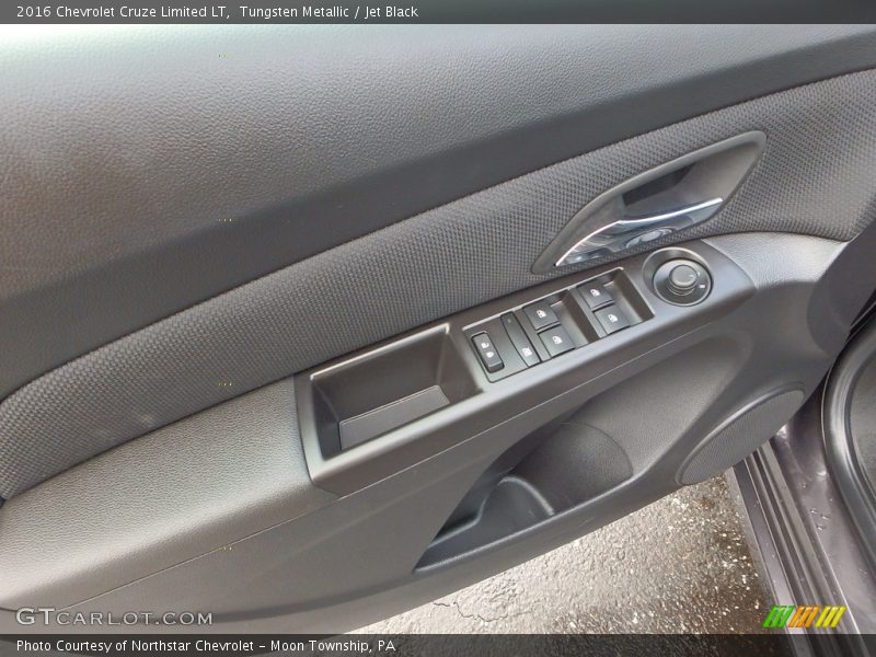 Tungsten Metallic / Jet Black 2016 Chevrolet Cruze Limited LT