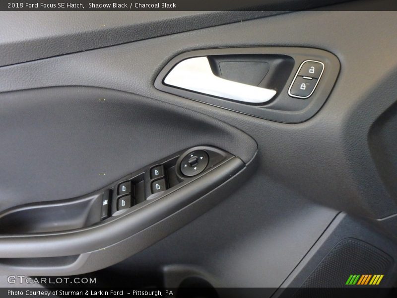 Shadow Black / Charcoal Black 2018 Ford Focus SE Hatch