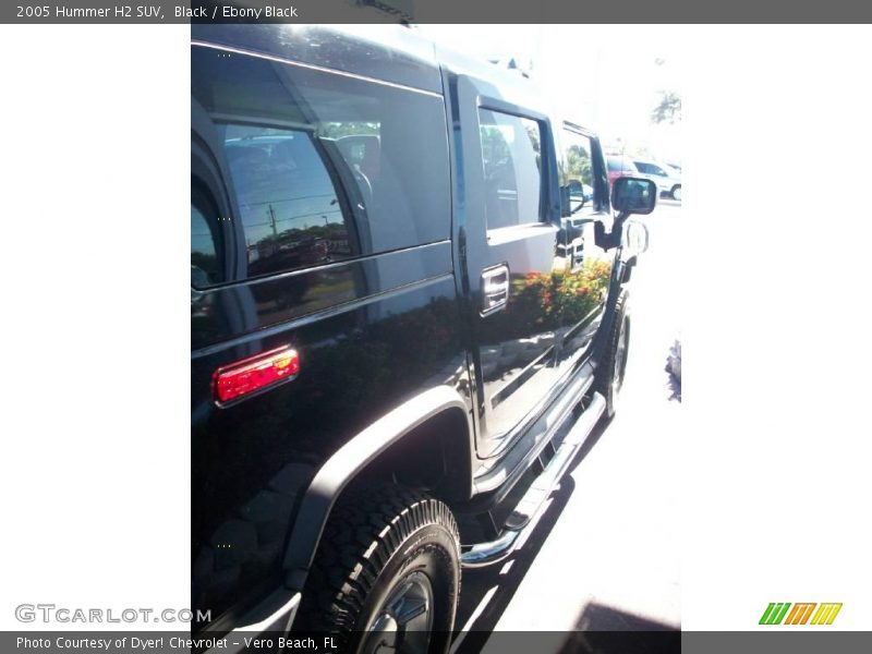Black / Ebony Black 2005 Hummer H2 SUV