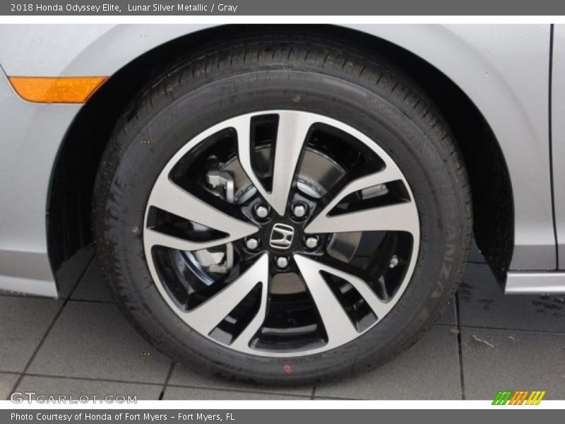 Lunar Silver Metallic / Gray 2018 Honda Odyssey Elite