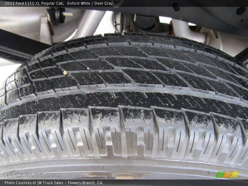Oxford White / Steel Gray 2011 Ford F150 XL Regular Cab