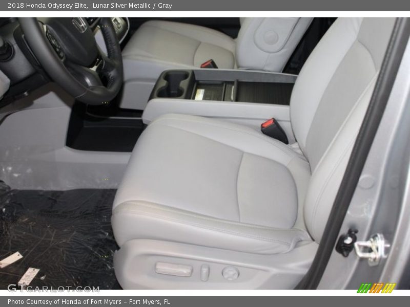 Lunar Silver Metallic / Gray 2018 Honda Odyssey Elite
