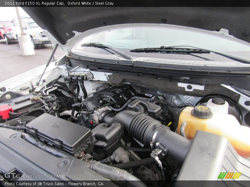 Oxford White / Steel Gray 2011 Ford F150 XL Regular Cab