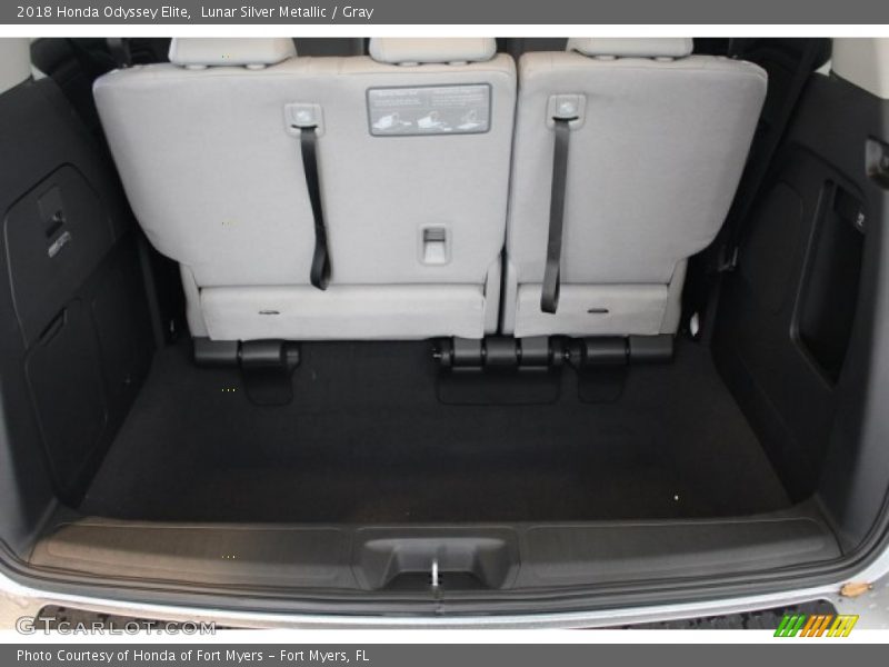 Lunar Silver Metallic / Gray 2018 Honda Odyssey Elite