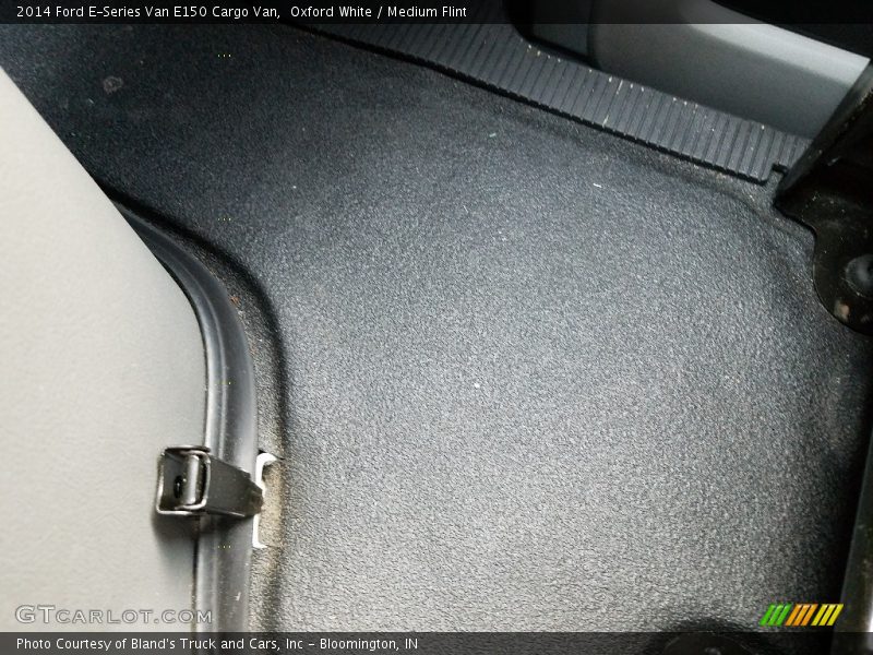 Oxford White / Medium Flint 2014 Ford E-Series Van E150 Cargo Van