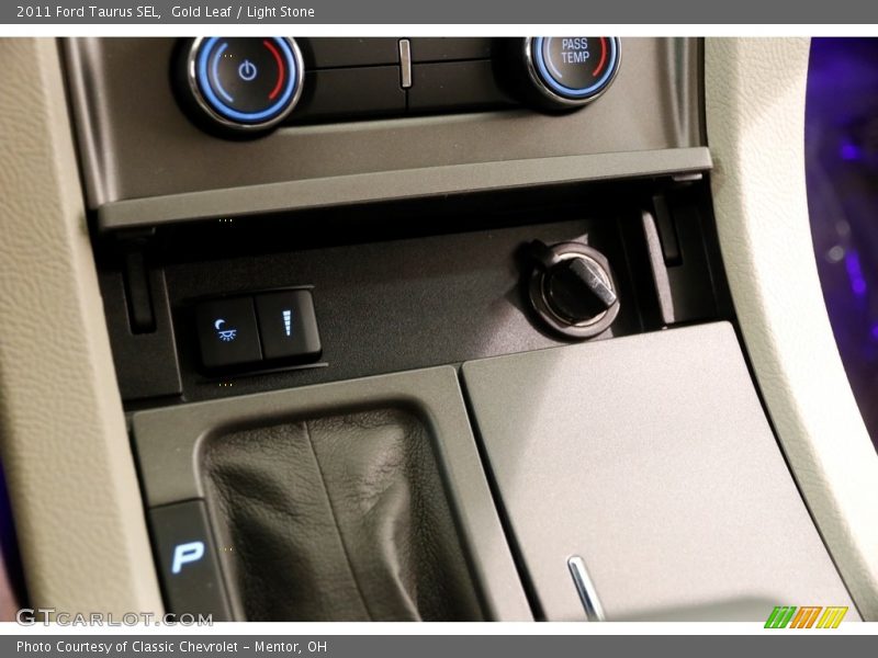 Gold Leaf / Light Stone 2011 Ford Taurus SEL