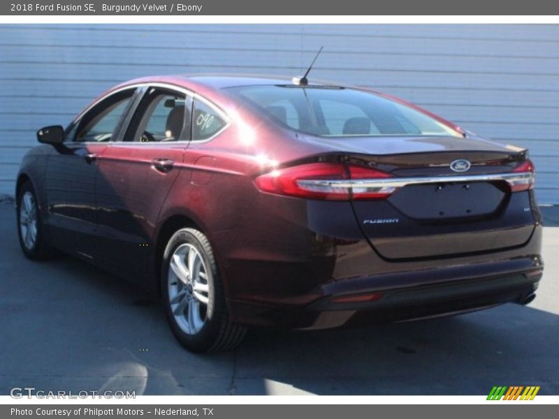 Burgundy Velvet / Ebony 2018 Ford Fusion SE