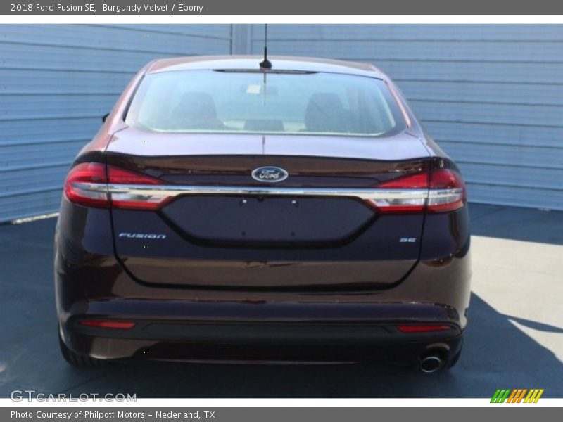 Burgundy Velvet / Ebony 2018 Ford Fusion SE