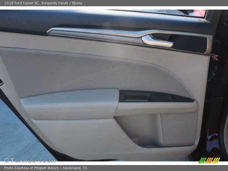Burgundy Velvet / Ebony 2018 Ford Fusion SE