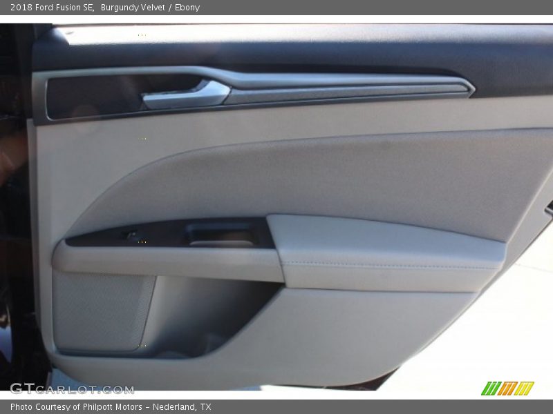 Burgundy Velvet / Ebony 2018 Ford Fusion SE